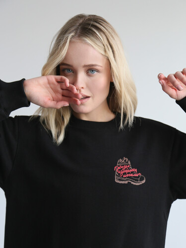 Свитшот женский РОДИНА Жизнь измеряется шагами Черный фото 7