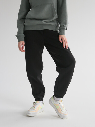 Брюки с начесом спортивные РОДИНА Оверсайз (женские) Черный фото 5