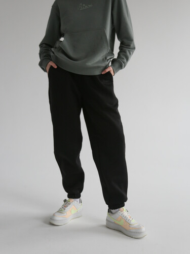 Брюки с начесом спортивные РОДИНА Оверсайз (женские) Черный фото 4