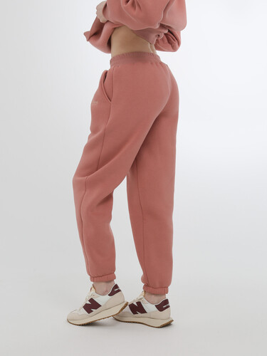 Брюки с начесом спортивные РОДИНА Оверсайз (женские) Роза фото 4