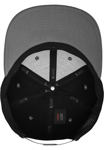 Бейсболка FLEXFIT 110 Fitted Snapback Blk/Red фото 7