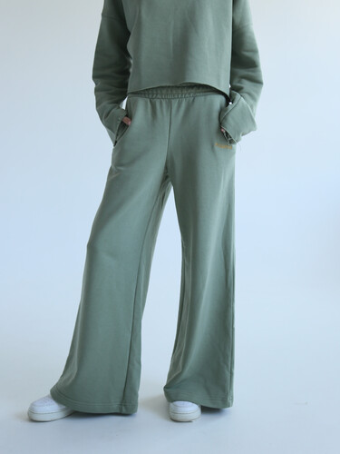 Брюки РОДИНА Loose new logo (женские) Олива фото 3