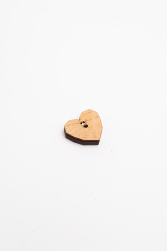 Пин деревянный WAF-WAF Сердце геометрическое фото 6